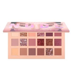 NEVER BEEN USED HUDA BEAUTY NUDE PALETTE